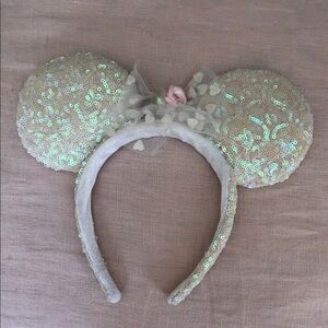 Disney Sequin Minnie Ears Headband in Iridescent White and Pink